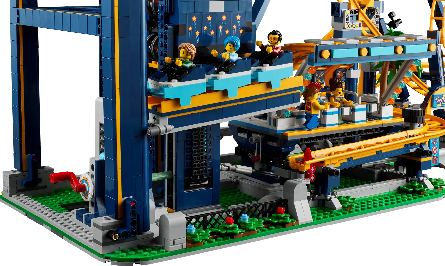 LEGO set 10303 – Lusachtbaan uit de Lego Icons, te huur in West- en Oost-Vlaanderen bij Brickset for You