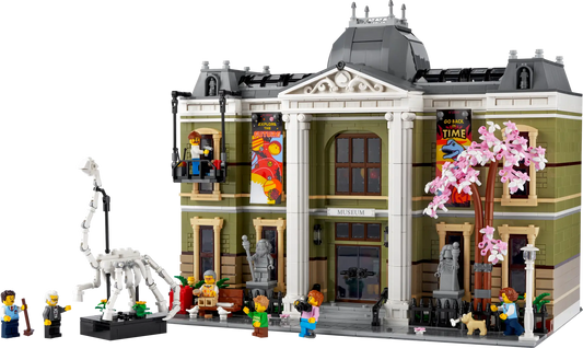 LEGO set 10326 – Natuurhistorisch museum uit de Lego Icons collectie, te huur in West- en Oost-Vlaanderen bij Brickset for You