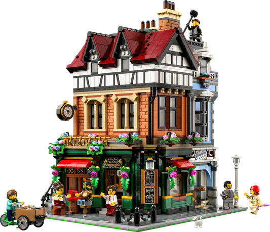 LEGO set 10350 – Hoekpand in tudorstijl uit de Lego Icons collectie, te huur in West- en Oost-Vlaanderen bij Brickset for You