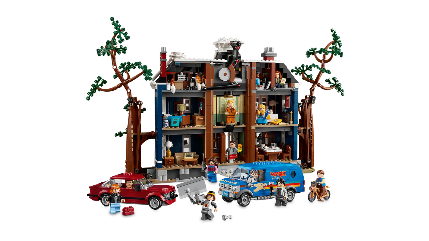 LEGO set 11370 – Het huis van de familie Creel –  uit de Lego Stranger Things collectie, te huur in West- en Oost-Vlaanderen bij Brickset for You