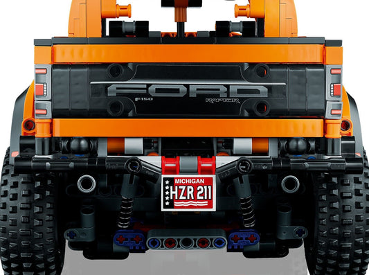 LEGO set 42126 – Ford® F-150 Raptor uit de Lego Technic collectie, te huur in West- en Oost-Vlaanderen bij Brickset for You