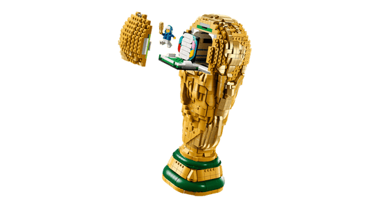 LEGO set 43020 – Officiële FIFA World Cup™ trofee  –  uit de Lego Editions collectie, te huur in West- en Oost-Vlaanderen bij Brickset for You