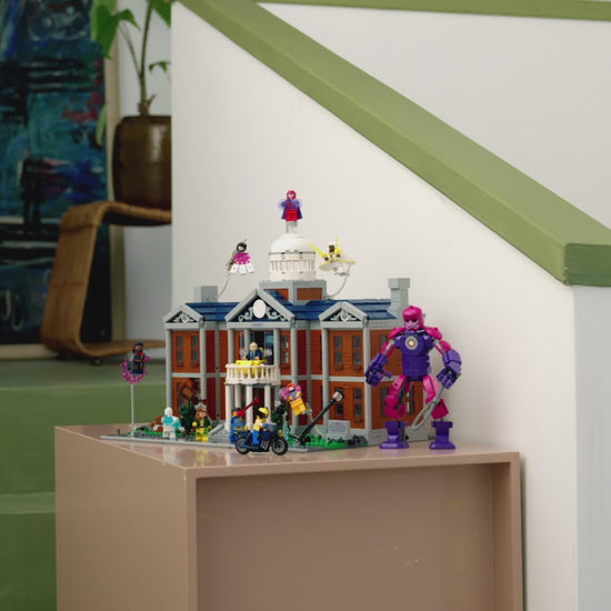 LEGO set 11371 – X-Men: de X-Mansion –  uit de Lego Marvel collectie, te huur in West- en Oost-Vlaanderen bij Brickset for You