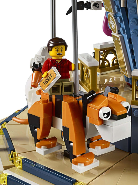 LEGO set 10257 – Draaimolen uit de Lego Creator Expert collectie, te huur in West- en Oost-Vlaanderen bij Brickset for You