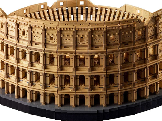 LEGO set 10276 – Colosseum uit de Lego Creator Expert collectie, te huur in West- en Oost-Vlaanderen bij Brickset for You