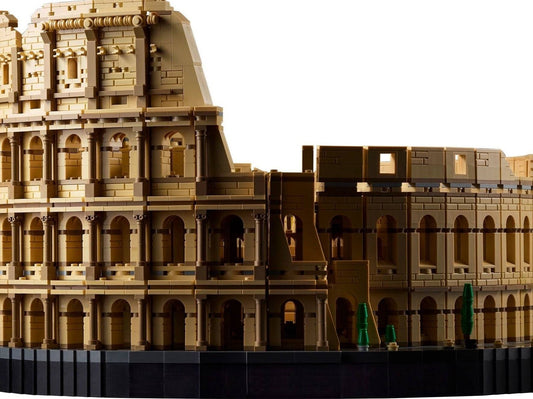 LEGO set 10276 – Colosseum uit de Lego Creator Expert collectie, te huur in West- en Oost-Vlaanderen bij Brickset for You