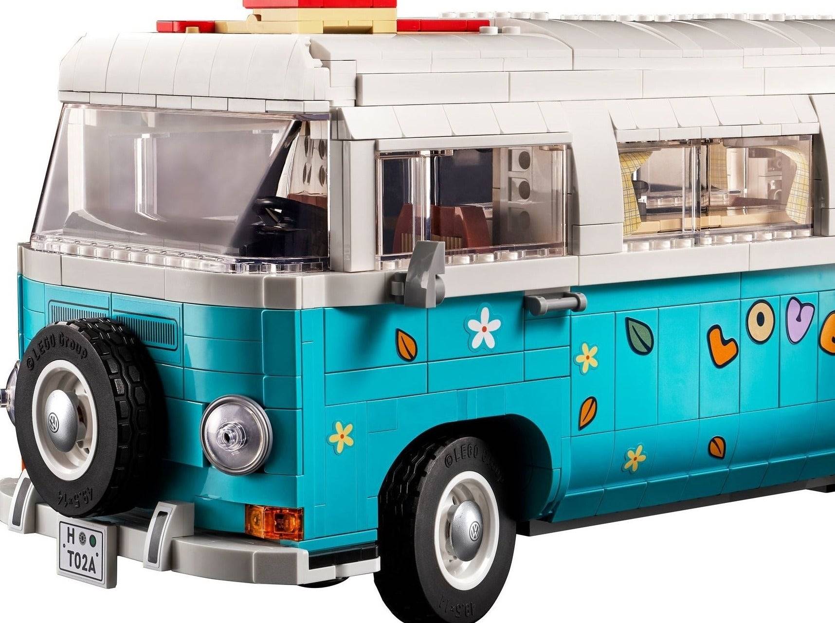 LEGO set 10279 – Volkswagen T2 Kampeerbus uit de Lego Creator Expert collectie, te huur in West- en Oost-Vlaanderen bij Brickset for You