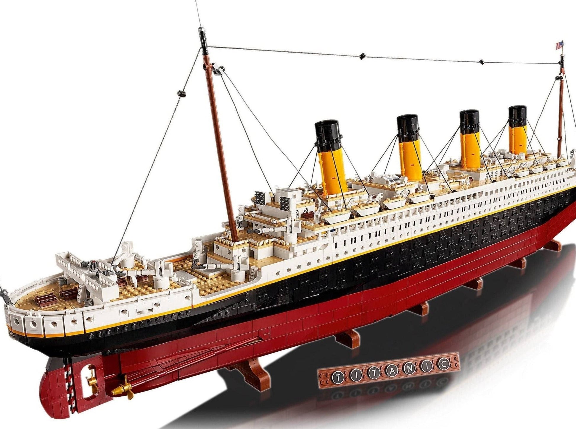 LEGO set 10294 – Titanic (set 2) uit de Lego Creator Expert collectie, te huur in West- en Oost-Vlaanderen bij Brickset for You