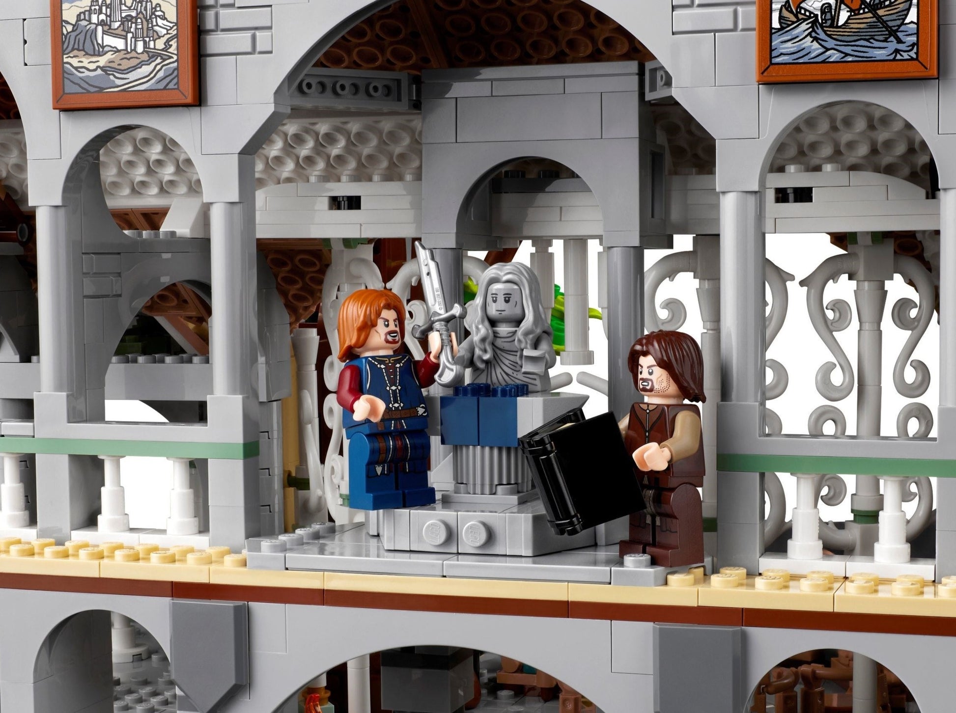 LEGO set 10316 – The Lord of the Rings : Rivendell uit de Lego Lords of the rings collectie, te huur in West- en Oost-Vlaanderen bij Brickset for You