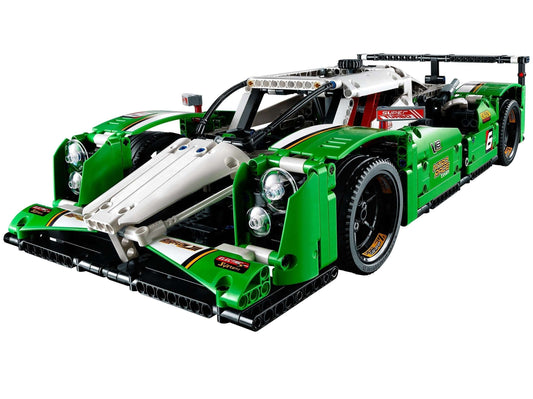 LEGO set 42039 – 24 uren racewagen uit de Lego Technic collectie, te huur in West- en Oost-Vlaanderen bij Brickset for You