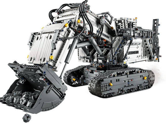 LEGO set 42100 – Liebherr R 9800 Graafmachine uit de Lego Technic collectie, te huur in West- en Oost-Vlaanderen bij Brickset for You