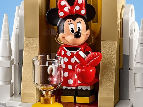 LEGO set 71040 – Het Disney kasteel uit de Lego Disney collectie, te huur in West- en Oost-Vlaanderen bij Brickset for You