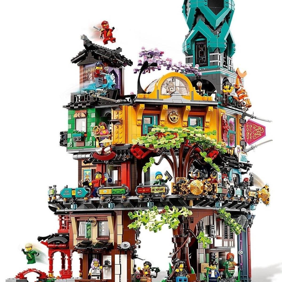 LEGO set 71741 – Ninjago stadstuinen uit de Lego Ninjago collectie, te huur in West- en Oost-Vlaanderen bij Brickset for You
