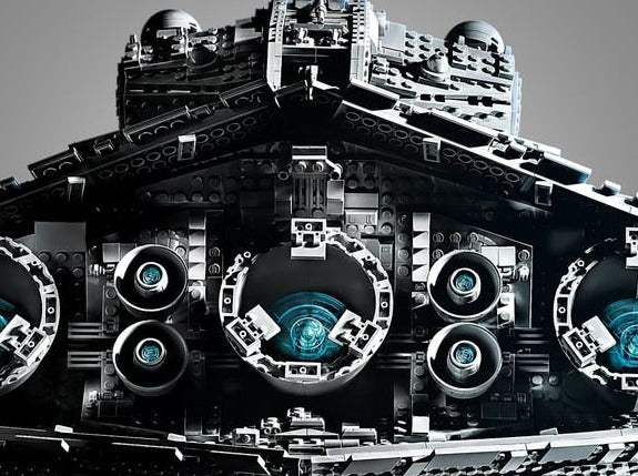 LEGO set 75252 – Imperial Star Destroyer uit de Lego Star wars collectie, te huur in West- en Oost-Vlaanderen bij Brickset for You